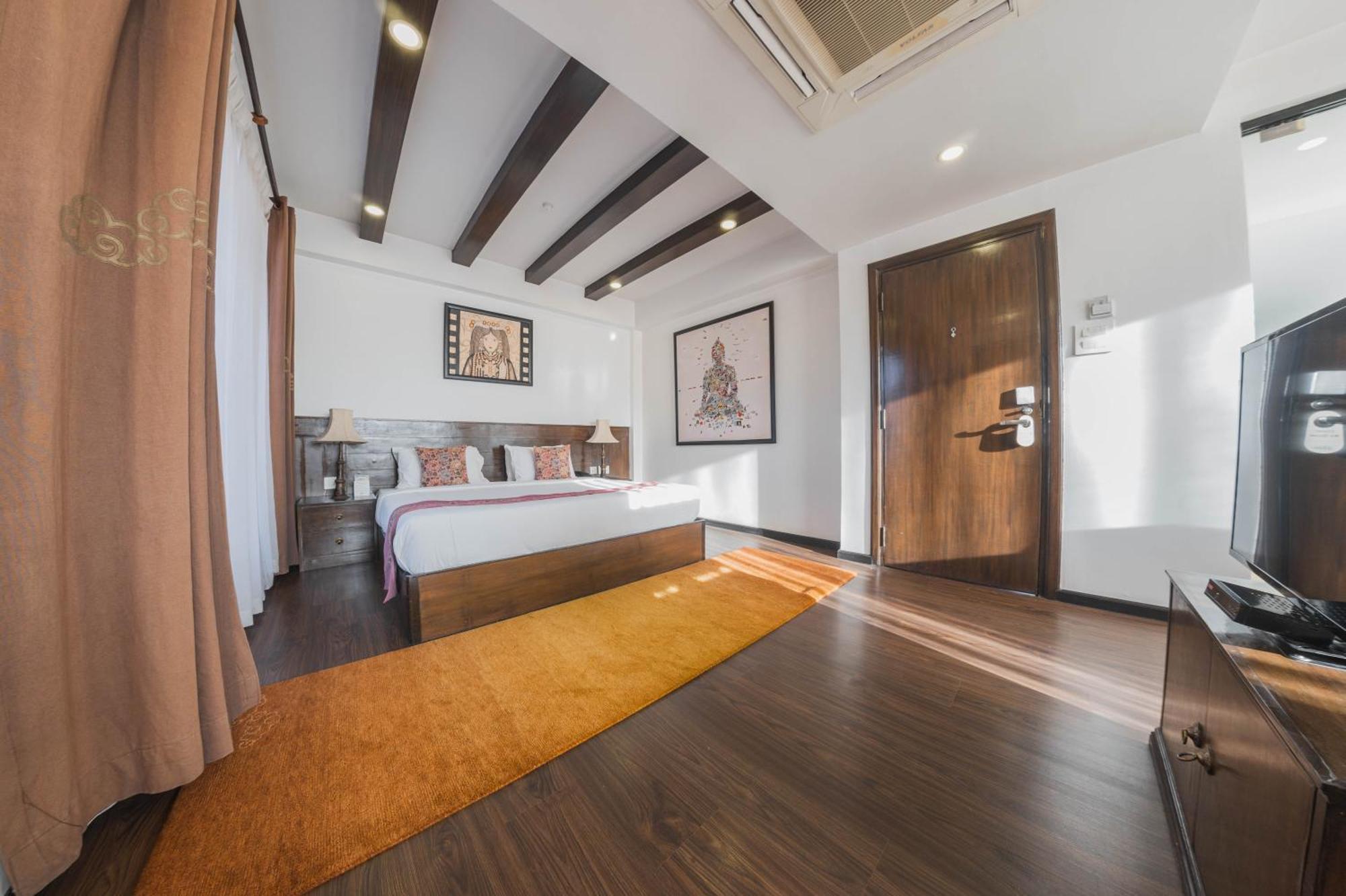 Dalai-La Boutique Hotel Катманду Екстериор снимка
