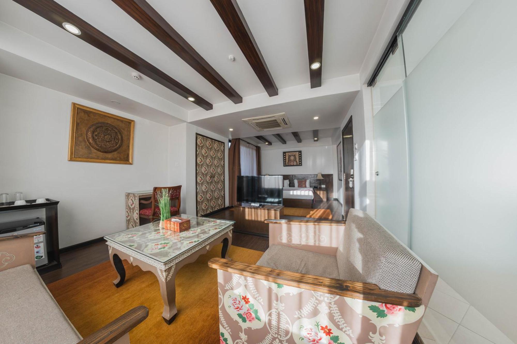 Dalai-La Boutique Hotel Катманду Екстериор снимка