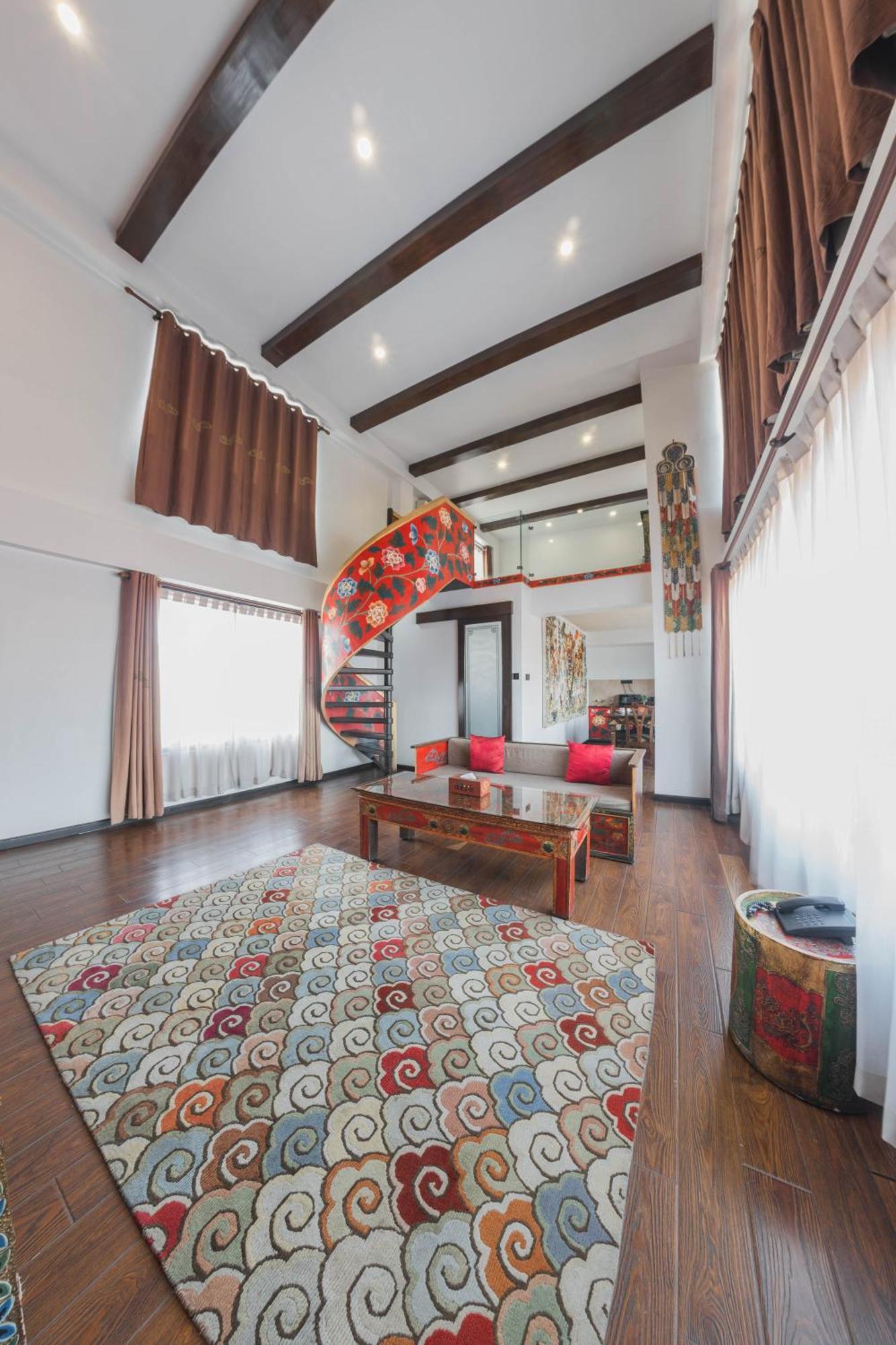 Dalai-La Boutique Hotel Катманду Екстериор снимка