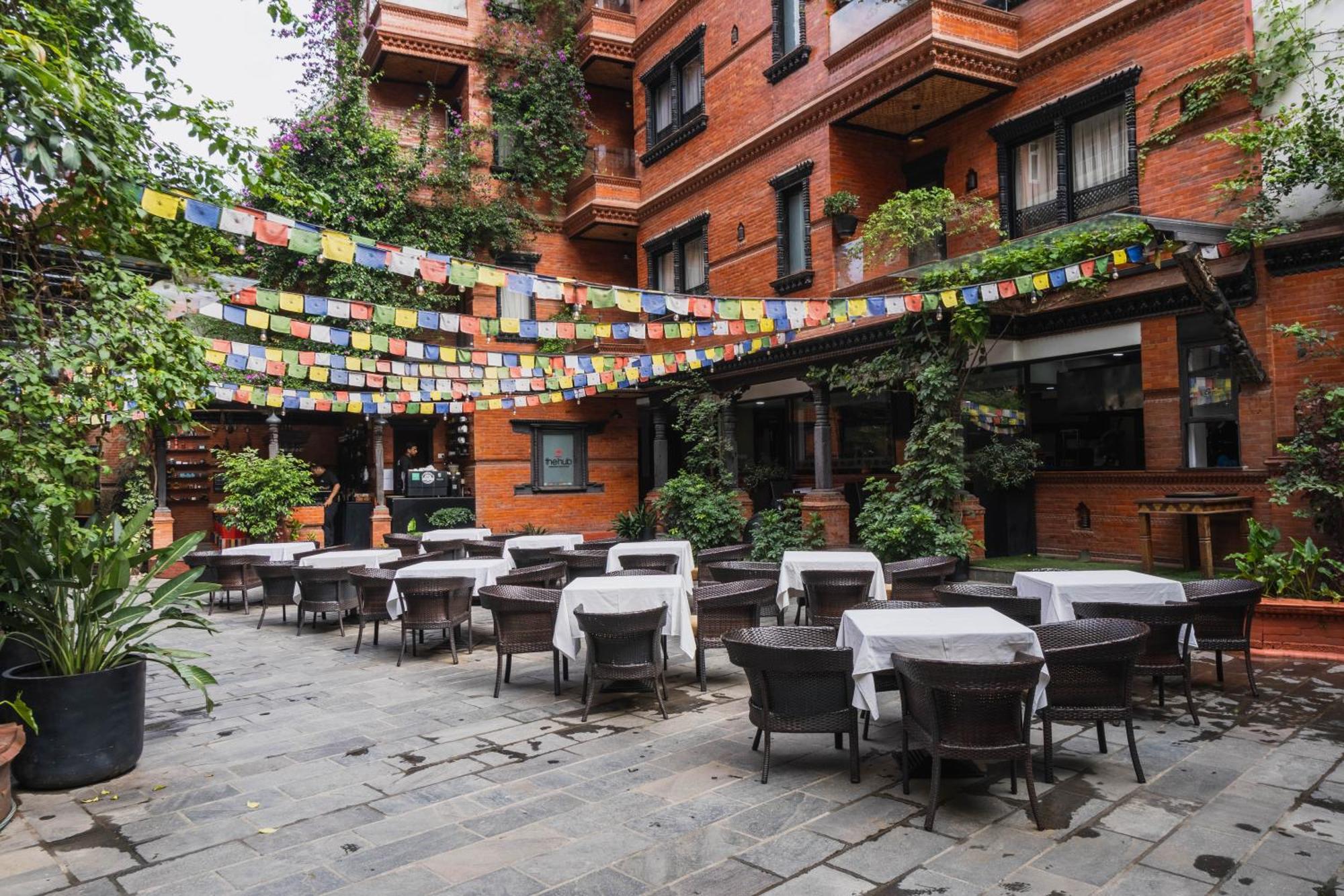 Dalai-La Boutique Hotel Катманду Екстериор снимка