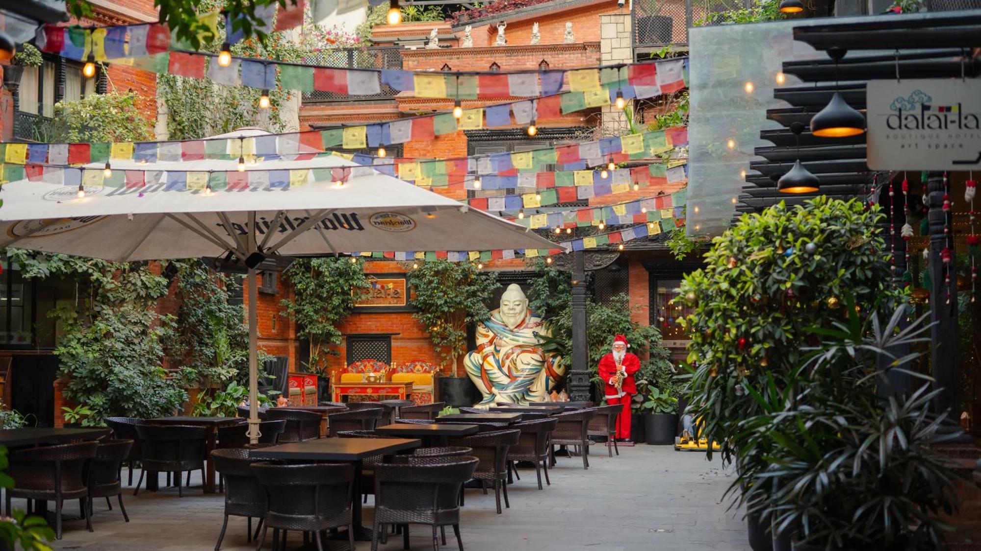 Dalai-La Boutique Hotel Катманду Екстериор снимка