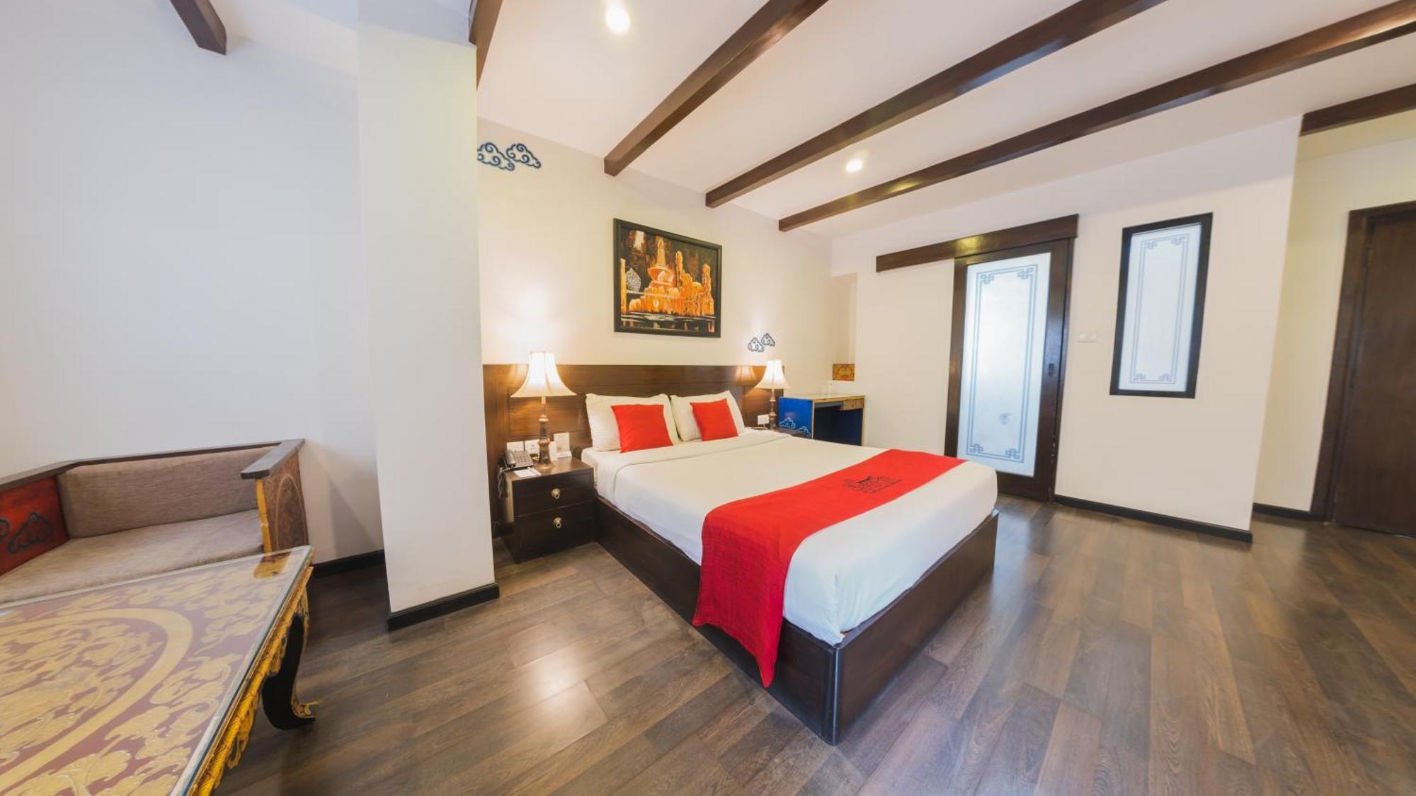 Dalai-La Boutique Hotel Катманду Екстериор снимка