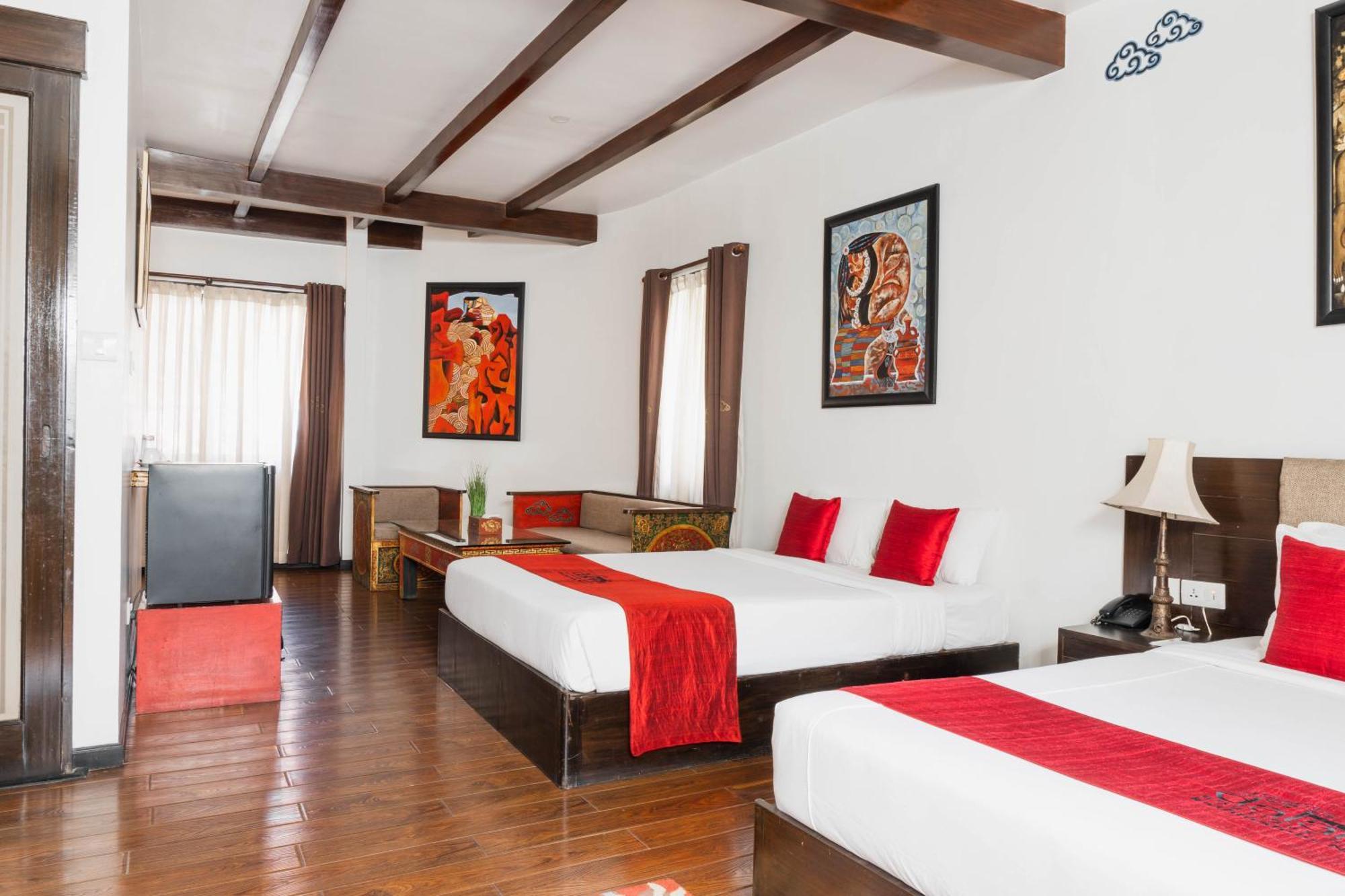 Dalai-La Boutique Hotel Катманду Екстериор снимка