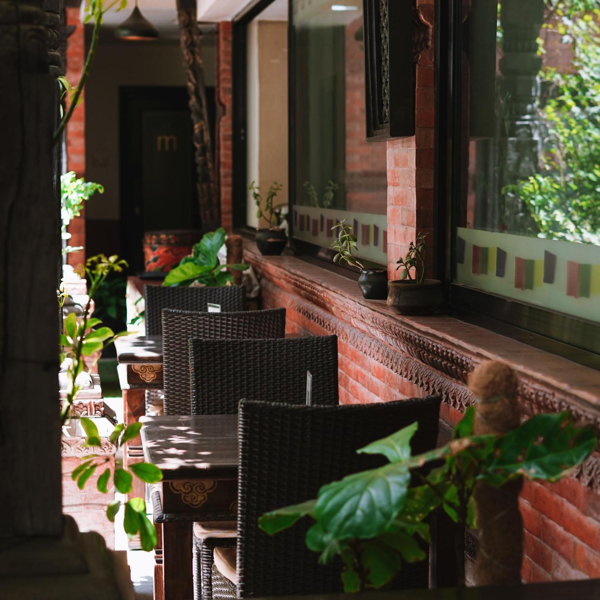 Dalai-La Boutique Hotel Катманду Екстериор снимка